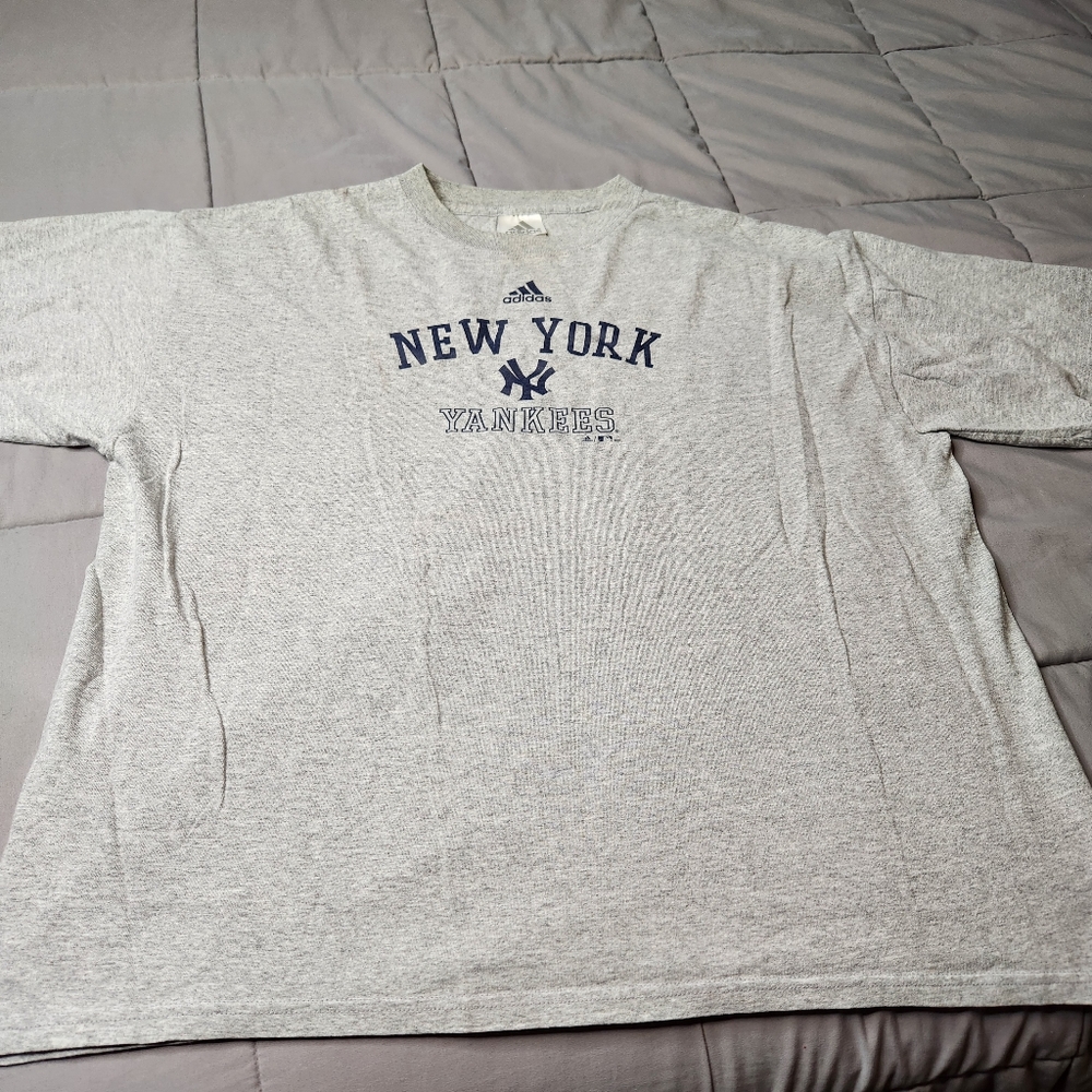 adidas 2003 New York Yankees T-Shirt